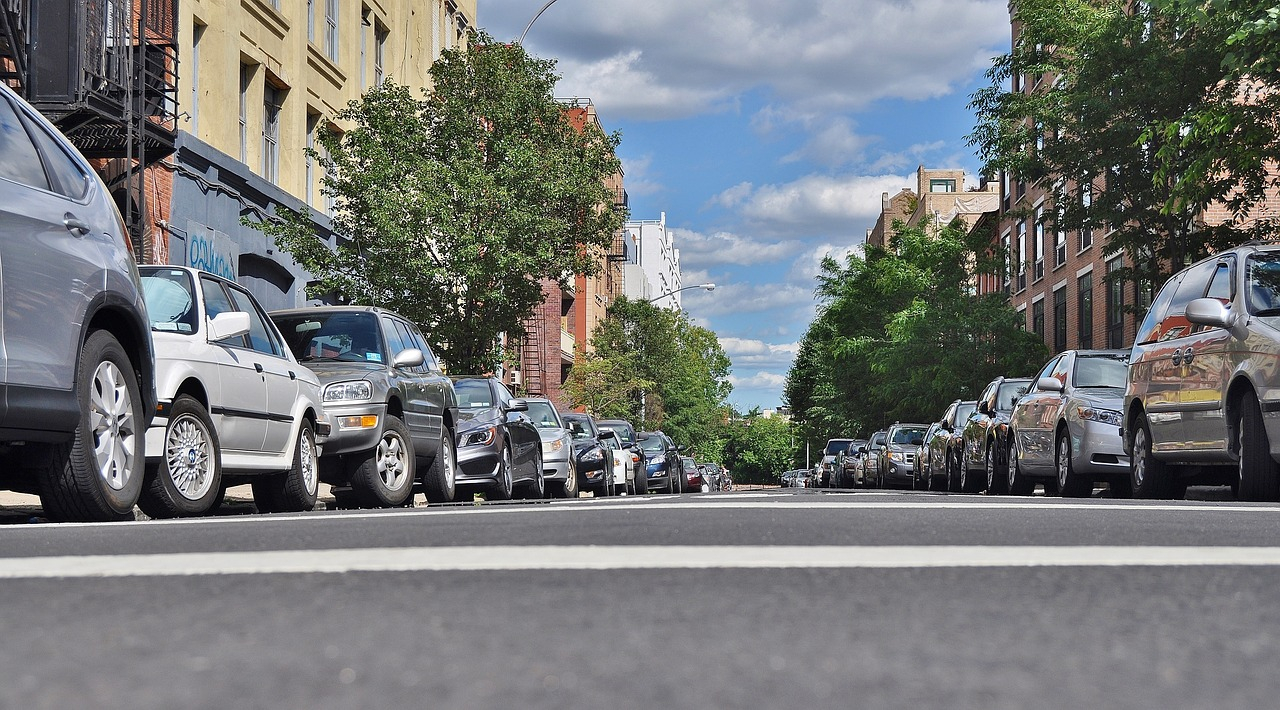 KrakÃ³w walczy z brakiem miejsc parkingowych